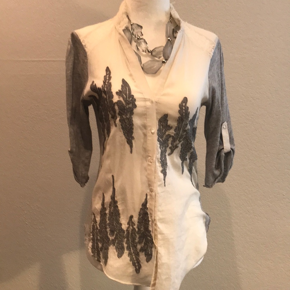 Anthropologie Embroidered Blouse Cream/Grey Sz S